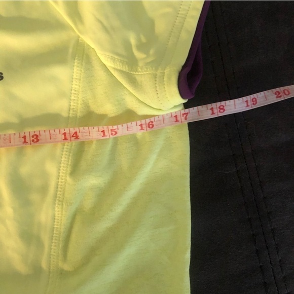 Adidas Supernova Size Large T-Shirt - Picture 5 of 6